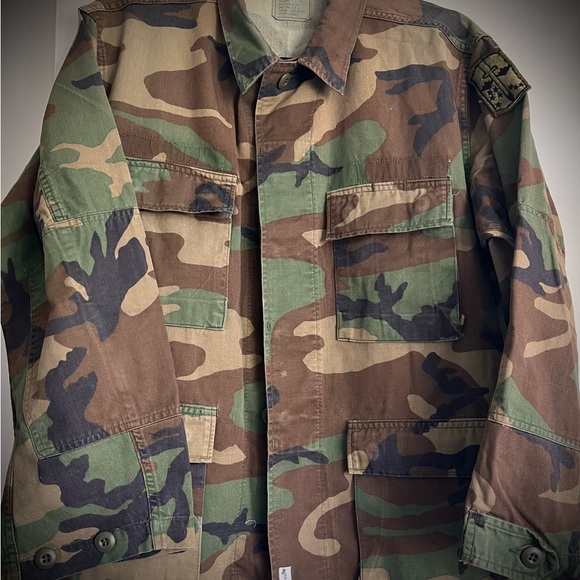 Camo gas mask graphic jacket - Picture 2 of 3